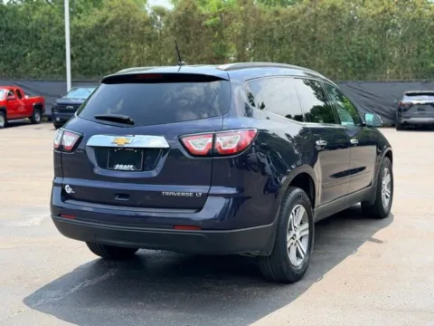 More photos of 2015 Chevrolet Traverse 2LT at Hank Graff Chevrolet Davison, MI