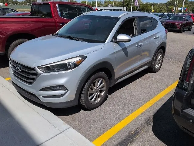 Silver 2018 Hyundai Tucson SEL for sale in Davison, MI