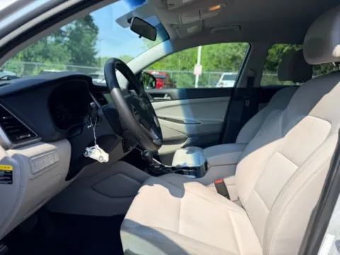 More photos of 2018 Hyundai Tucson SEL at Hank Graff Chevrolet Davison, MI