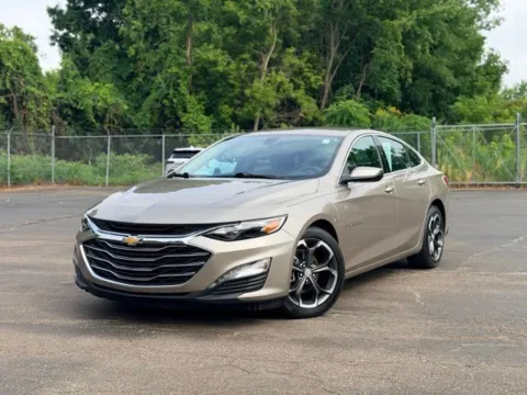 Photos of 2022 Chevrolet Malibu LT for sale in Davison, MI at Hank Graff Chevrolet Davison