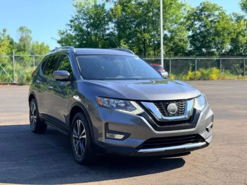 More photos of 2019 Nissan Rogue SV at Hank Graff Chevrolet Davison, MI