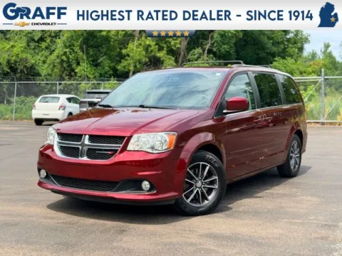 Red 2017 Dodge Grand Caravan SXT for sale in Davison, MI