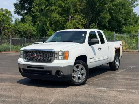 Photos of 2013 GMC Sierra 1500 SLE for sale in Davison, MI at Hank Graff Chevrolet Davison