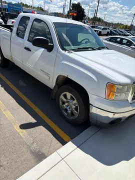 White 2013 GMC Sierra 1500 SLE for sale in Davison, MI