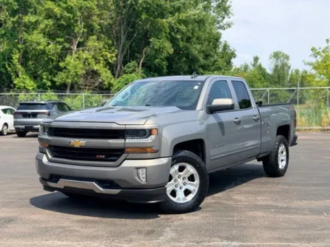 Photos of 2017 Chevrolet Silverado 1500 LT for sale in Davison, MI at Hank Graff Chevrolet Davison