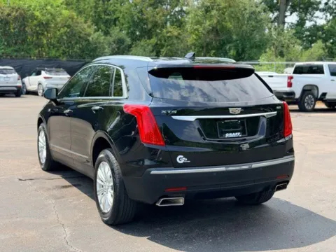 More photos of 2017 Cadillac XT5 at Hank Graff Chevrolet Davison, MI