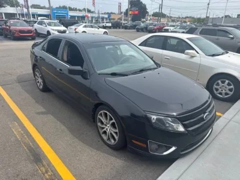 Photos of 2011 Ford Fusion SE for sale in Davison, MI at Hank Graff Chevrolet Davison