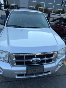 Photos of 2012 Ford Escape XLT for sale in Davison, MI at Hank Graff Chevrolet Davison