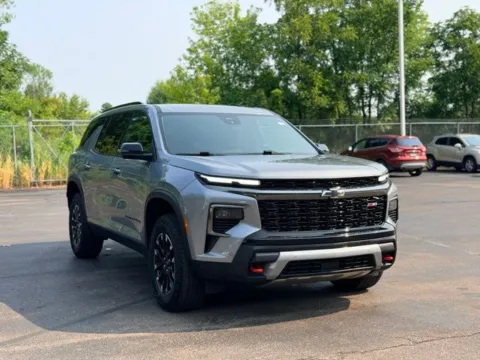 More photos of 2024 Chevrolet Traverse Z71 at Hank Graff Chevrolet Davison, MI