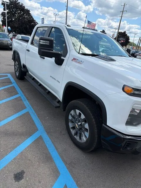 White 2024 Chevrolet Silverado 2500HD Custom for sale in Davison, MI
