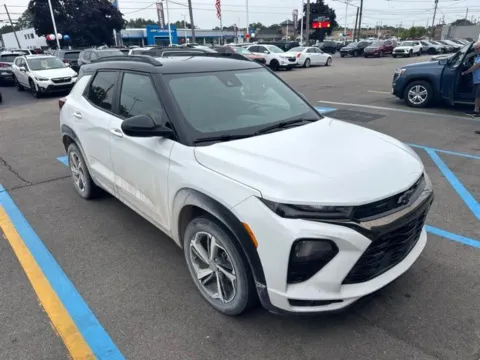 Photos of 2023 Chevrolet TrailBlazer RS for sale in Davison, MI at Hank Graff Chevrolet Davison