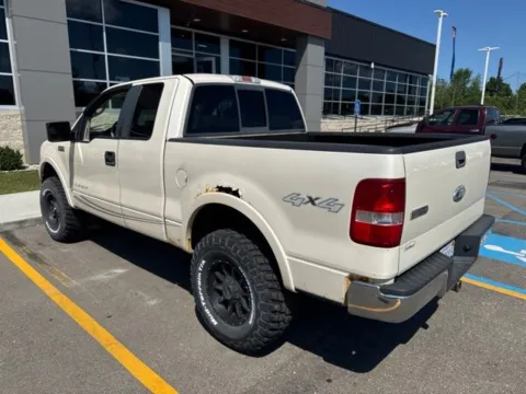 More photos of 2007 Ford F-150 XLT at Hank Graff Chevrolet Davison, MI