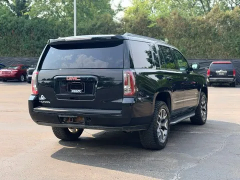 More photos of 2015 GMC Yukon SLE at Hank Graff Chevrolet Davison, MI