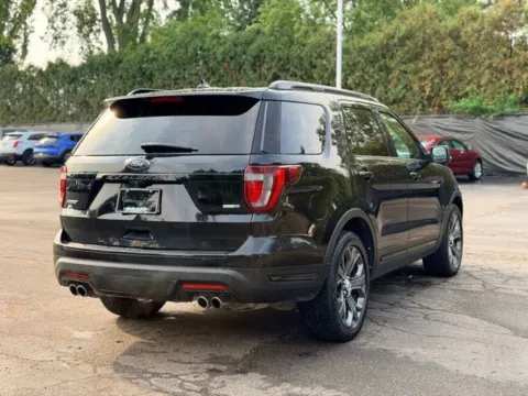 More photos of 2018 Ford Explorer Sport at Hank Graff Chevrolet Davison, MI