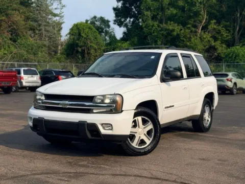 Photos of 2004 Chevrolet TrailBlazer LT for sale in Davison, MI at Hank Graff Chevrolet Davison