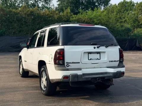 More photos of 2004 Chevrolet TrailBlazer LT at Hank Graff Chevrolet Davison, MI