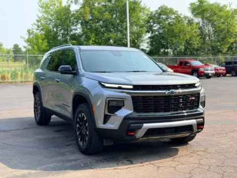 More photos of 2024 Chevrolet Traverse Z71 at Hank Graff Chevrolet Davison, MI
