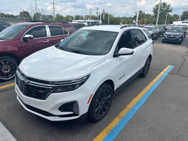 White 2023 Chevrolet Equinox RS for sale in Davison, MI