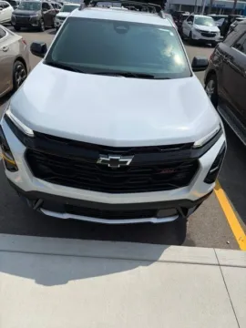Photos of 2026 Chevrolet Equinox RS for sale in Davison, MI at Hank Graff Chevrolet Davison