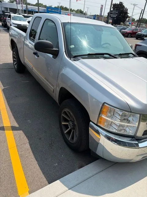 Silver 2013 Chevrolet Silverado 1500 LT for sale in Davison, MI