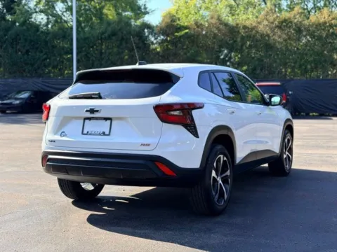 More photos of 2024 Chevrolet Trax 1RS at Hank Graff Chevrolet Davison, MI