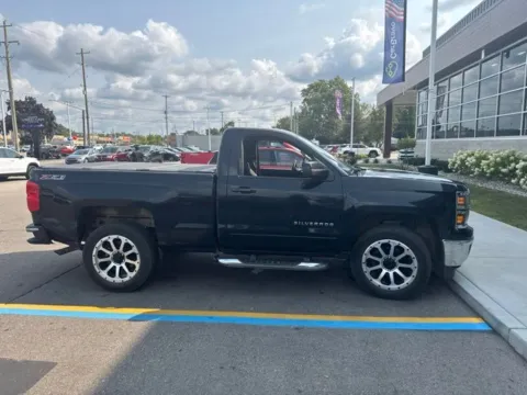 More photos of 2015 Chevrolet Silverado 1500 LT at Hank Graff Chevrolet Davison, MI