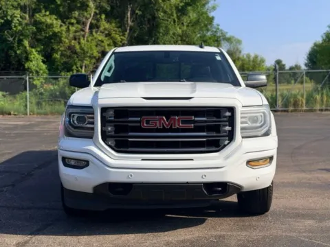 Photos of 2018 GMC Sierra 1500 SLT for sale in Davison, MI at Hank Graff Chevrolet Davison