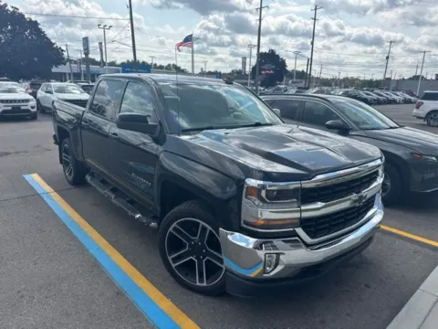 Photos of 2017 Chevrolet Silverado 1500 LT for sale in Davison, MI at Hank Graff Chevrolet Davison