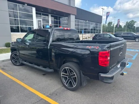 More photos of 2017 Chevrolet Silverado 1500 LT at Hank Graff Chevrolet Davison, MI