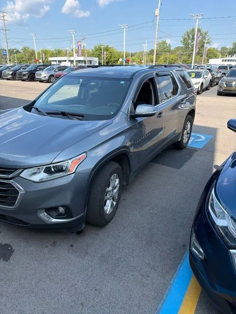 Gray 2021 Chevrolet Traverse LT for sale in Davison, MI