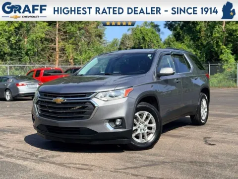 Gray 2021 Chevrolet Traverse LT for sale in Davison, MI