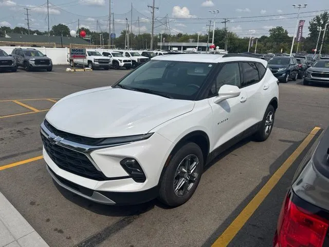 White 2024 Chevrolet Blazer LT for sale in Davison, MI