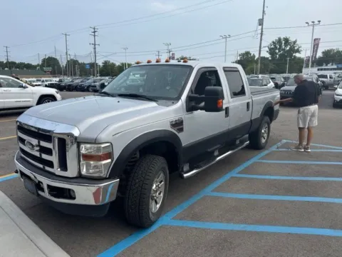 Photos of 2008 Ford F-250SD XL for sale in Davison, MI at Hank Graff Chevrolet Davison