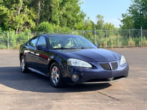 Photos of 2008 Pontiac Grand Prix for sale in Davison, MI at Hank Graff Chevrolet Davison
