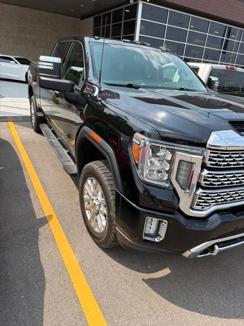 Black 2021 GMC Sierra 2500 HD Denali for sale in Davison, MI