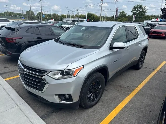 Silver 2019 Chevrolet Traverse 3LT for sale in Davison, MI