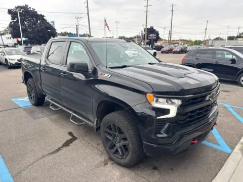 Another view of 2022 Chevrolet Silverado 1500 LT Trail Boss for sale in Davison, MI at Hank Graff Chevrolet Davison