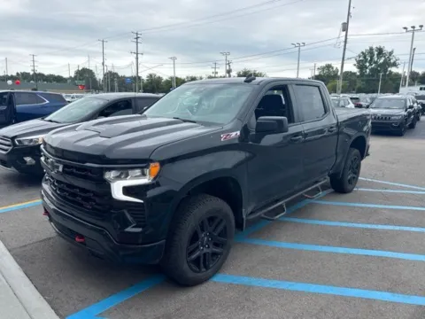 Black 2022 Chevrolet Silverado 1500 LT Trail Boss for sale in Davison, MI