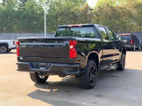 More photos of 2022 Chevrolet Silverado 1500 LT Trail Boss at Hank Graff Chevrolet Davison, MI