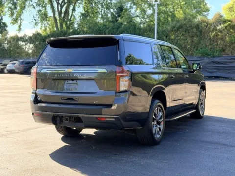 More photos of 2021 Chevrolet Suburban LT at Hank Graff Chevrolet Davison, MI