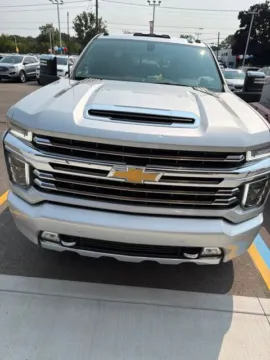 Photos of 2022 Chevrolet Silverado 2500 HD High Country for sale in Davison, MI at Hank Graff Chevrolet Davison