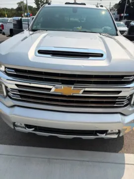 Another view of 2022 Chevrolet Silverado 2500 HD High Country for sale in Davison, MI at Hank Graff Chevrolet Davison