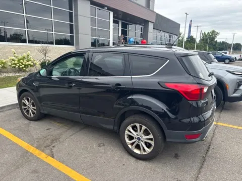More photos of 2019 Ford Escape SE at Hank Graff Chevrolet Davison, MI
