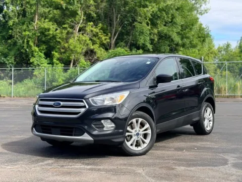 Black 2019 Ford Escape SE for sale in Davison, MI
