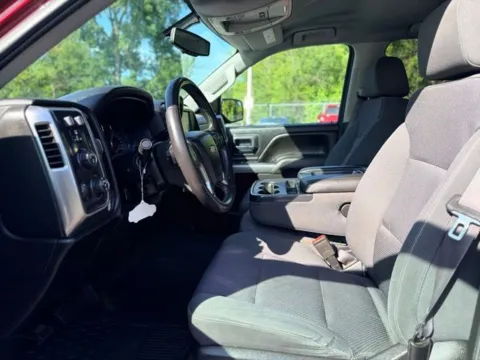 More photos of 2017 Chevrolet Silverado 1500 LT at Hank Graff Chevrolet Davison, MI