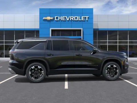 More photos of 2027 Chevrolet Traverse LT at Hank Graff Chevrolet Davison, MI