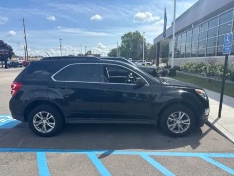 More photos of 2017 Chevrolet Equinox LT at Hank Graff Chevrolet Davison, MI