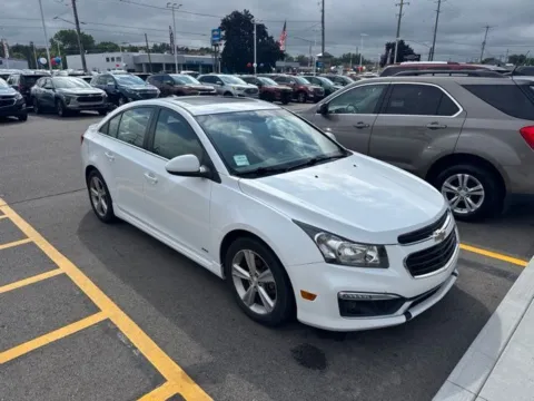 Another view of 2015 Chevrolet Cruze 2LT for sale in Davison, MI at Hank Graff Chevrolet Davison