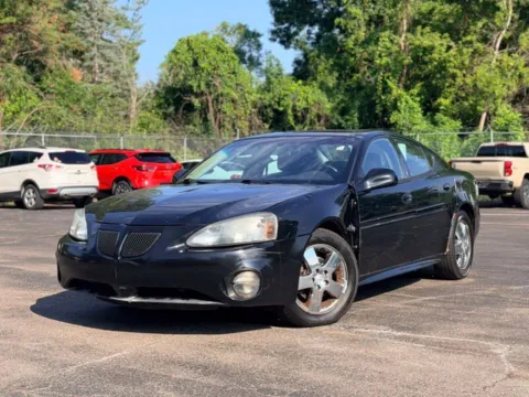Photos of 2007 Pontiac Grand Prix for sale in Davison, MI at Hank Graff Chevrolet Davison