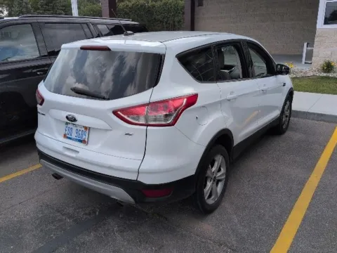 More photos of 2016 Ford Escape SE at Hank Graff Chevrolet Davison, MI